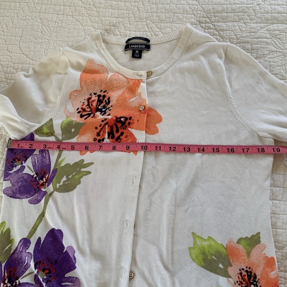 Lands’End Cardigan button up sweater with beautiful floral accents in size M - Picture 8 of 10